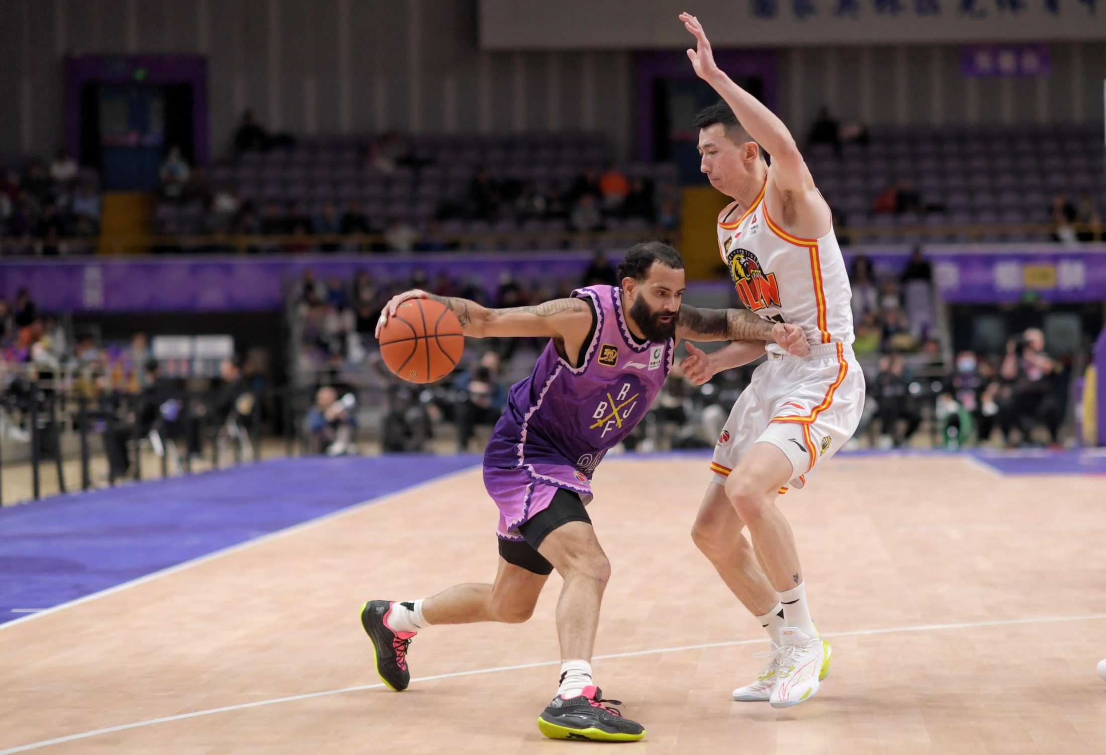 NG大舞台冲刺阶段山东男篮调整名单以备NBA常规赛，止住颓势环节打磨，管理层满意，数据趋势出现新变化的简单介绍